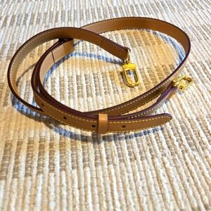 Elegant Tan and Brown Leather Strap